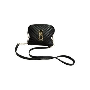 Women’s Black and Gold Quilted Chevron Leather Steve Madden Purse